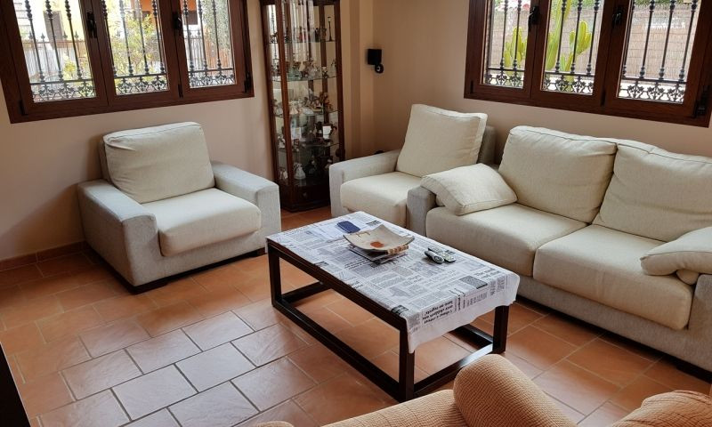 For sale - 4 Bedroom 3 Bathroom House - Detached Villa in Torrevieja - Torrevieja Centro  - Alicante