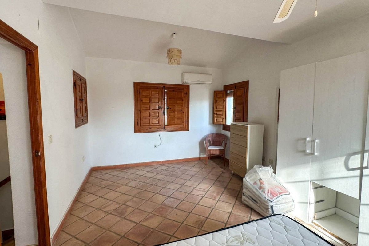 For sale - 4 Bedroom 3 Bathroom House - Detached Villa in Orihuela - Cabo Roig  - Alicante
