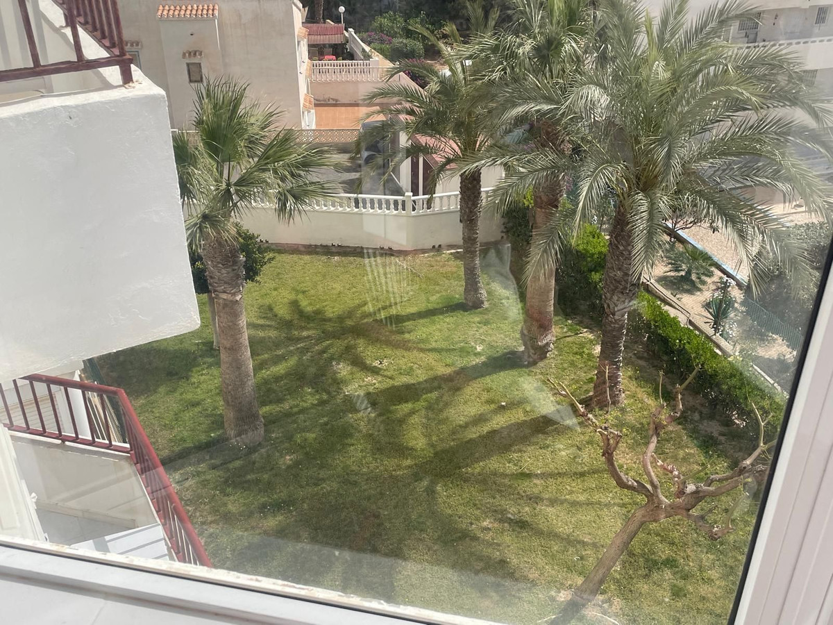 For sale - 1 Bathroom Apartment - Middle Floor Studio in Torrevieja - La Mata  - Alicante