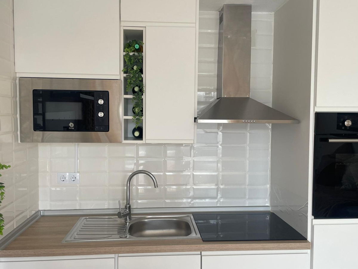 For sale - 1 Bathroom Apartment - Middle Floor Studio in Torrevieja - La Mata  - Alicante