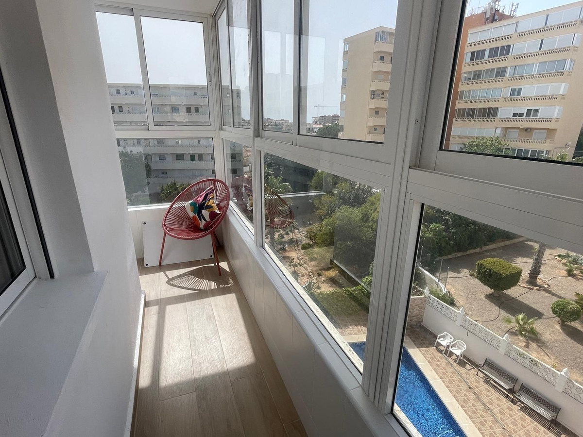 For sale - 1 Bathroom Apartment - Middle Floor Studio in Torrevieja - La Mata  - Alicante