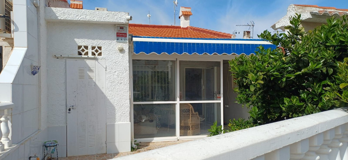 For sale - 1 Bedroom 1 Bathroom House - Bungalow in Torrevieja - Torrevieja Centro  - Alicante