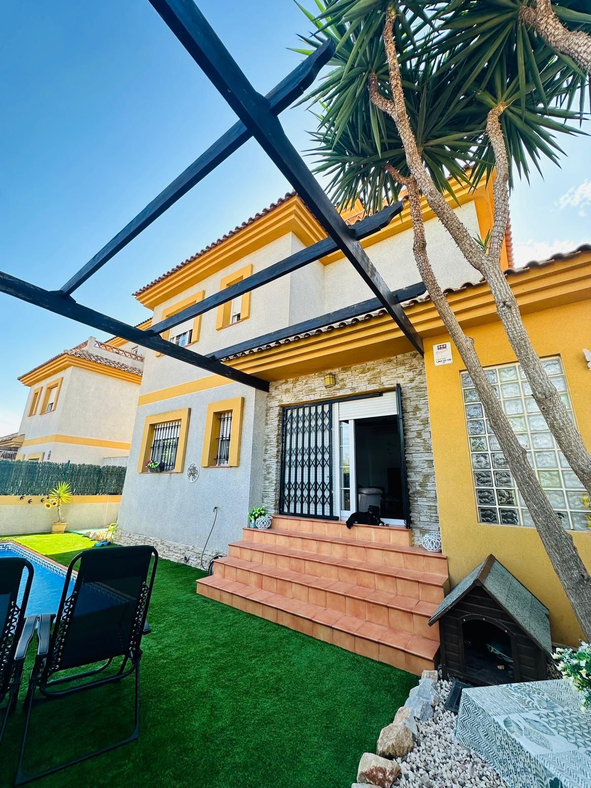 For sale - 3 Bedroom 3 Bathroom House - Detached Villa in Los Montesinos - Los Montesinos Centro  - Alicante