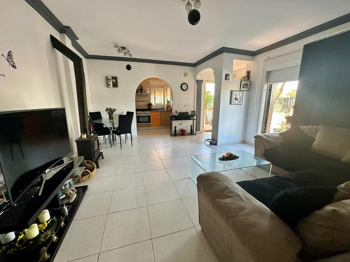 For sale - 3 Bedroom 3 Bathroom House - Detached Villa in Los Montesinos - Los Montesinos Centro  - Alicante