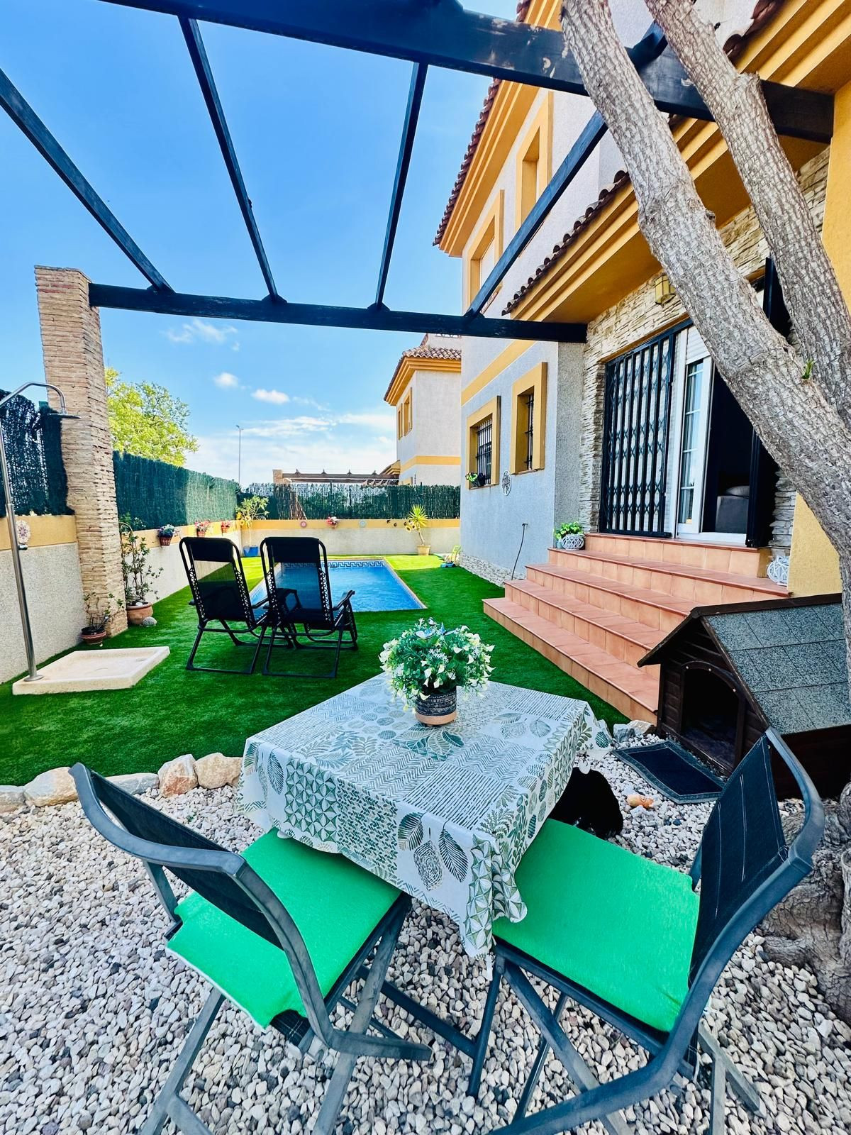 For sale - 3 Bedroom 3 Bathroom House - Detached Villa in Los Montesinos - Los Montesinos Centro  - Alicante