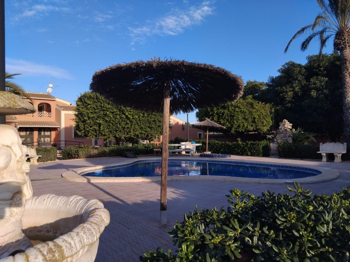 For sale - 5 Bedroom 3 Bathroom House - Detached Villa in Dolores - Dolores Centro  - Alicante