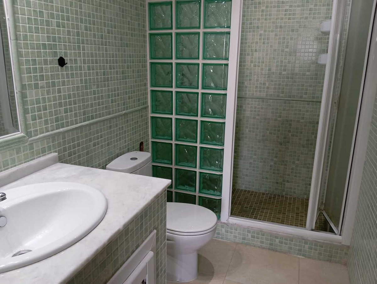 For sale - 2 Bedroom 2 Bathroom Apartment - Middle Floor Apartment in Orihuela - Villamartin  - Alicante