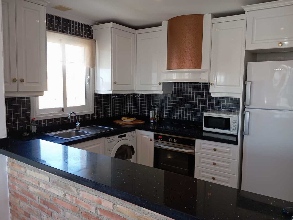 For sale - 2 Bedroom 2 Bathroom Apartment - Middle Floor Apartment in Orihuela - Villamartin  - Alicante