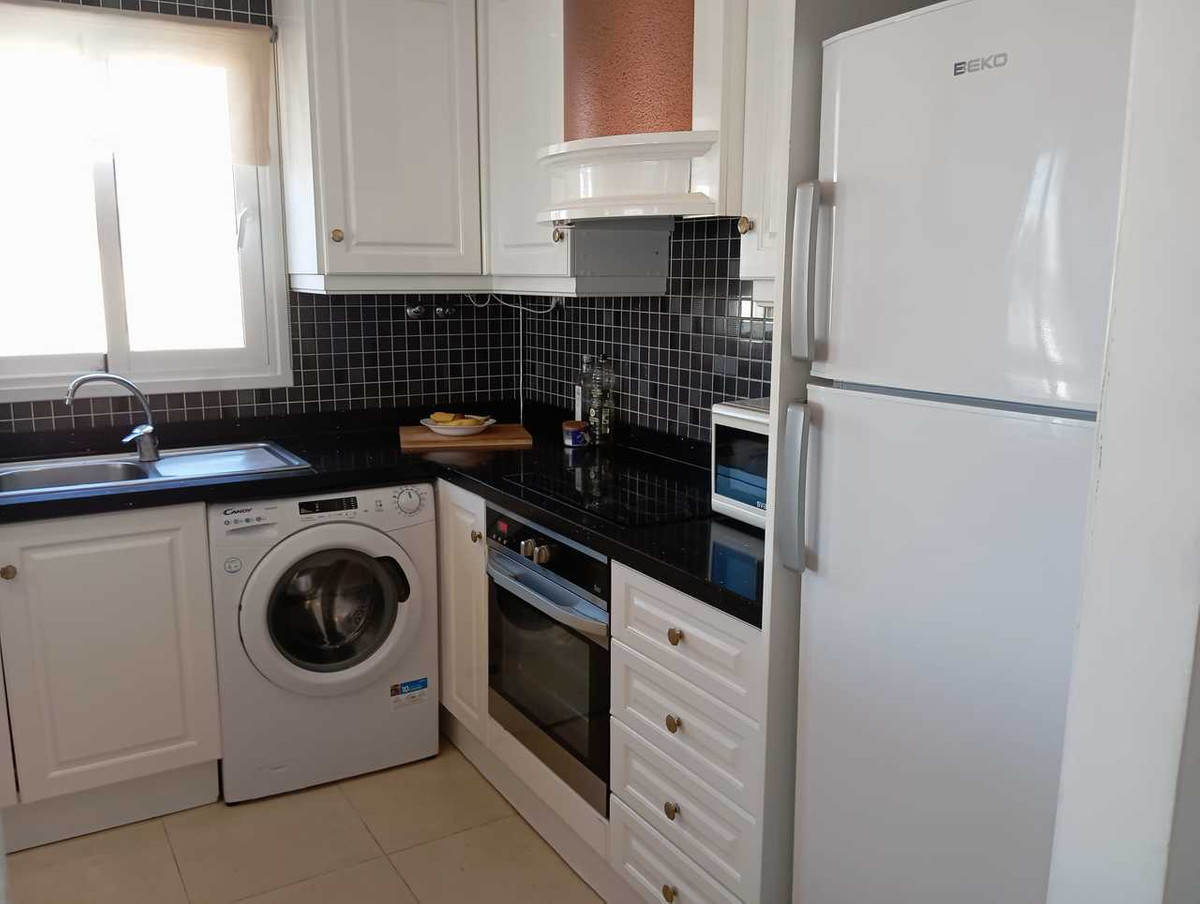 For sale - 2 Bedroom 2 Bathroom Apartment - Middle Floor Apartment in Orihuela - Villamartin  - Alicante