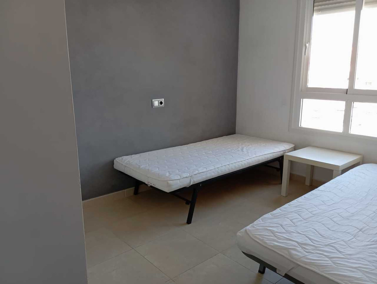 For sale - 2 Bedroom 2 Bathroom Apartment - Middle Floor Apartment in Orihuela - Villamartin  - Alicante