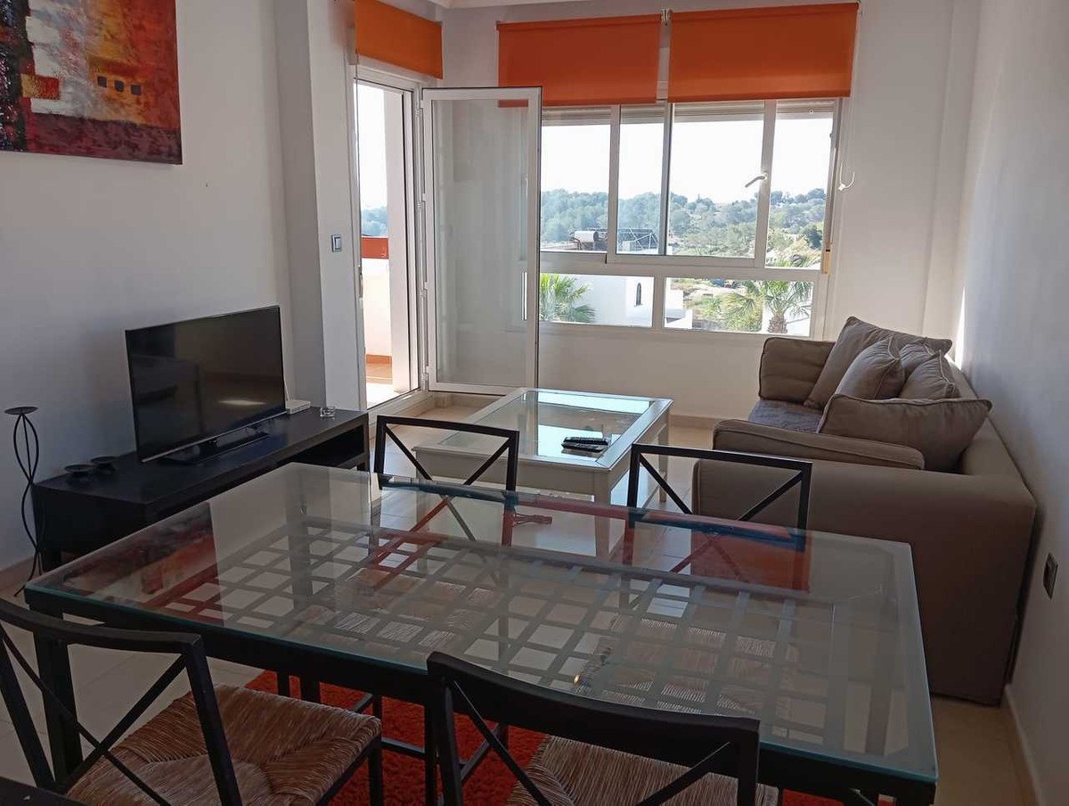 For sale - 2 Bedroom 2 Bathroom Apartment - Middle Floor Apartment in Orihuela - Villamartin  - Alicante