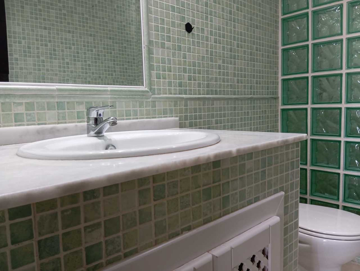 For sale - 2 Bedroom 2 Bathroom Apartment - Middle Floor Apartment in Orihuela - Villamartin  - Alicante