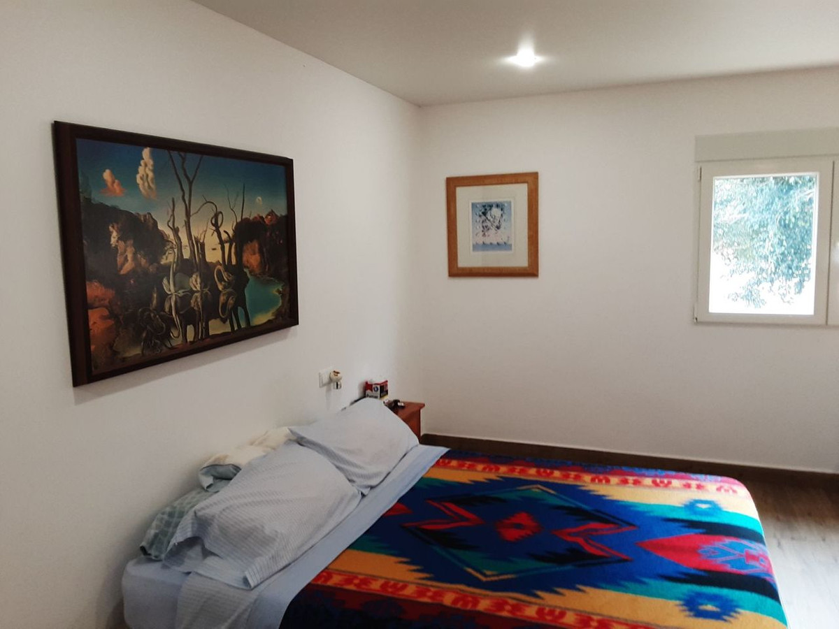 For sale - 6 Bedroom 3 Bathroom House - Detached Villa in San Miguel de Salinas - San Miguel de Salinas Centro  - Alicante