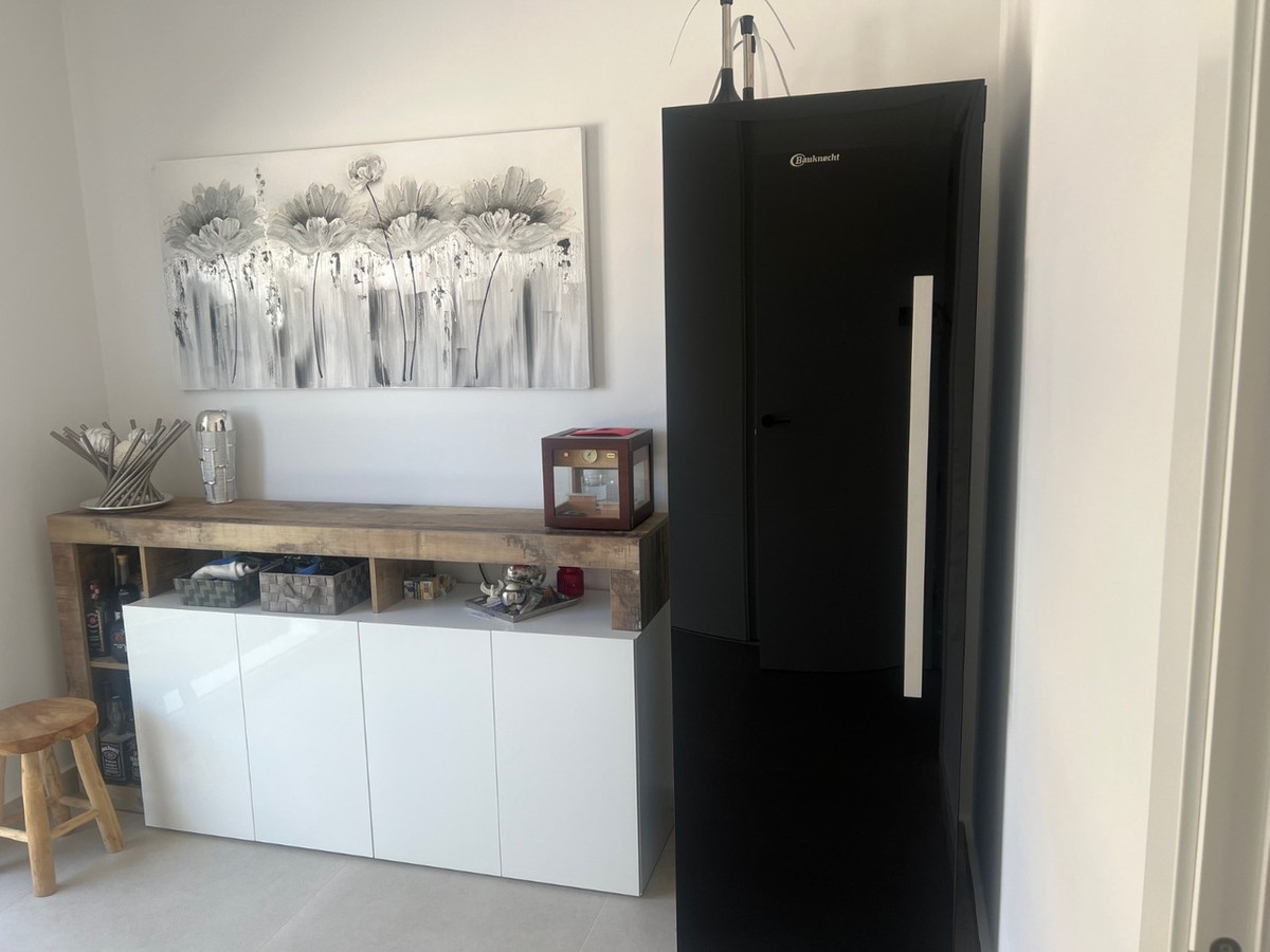 For sale - 3 Bedroom 3 Bathroom House - Detached Villa in Los Montesinos - Los Montesinos Centro  - Alicante