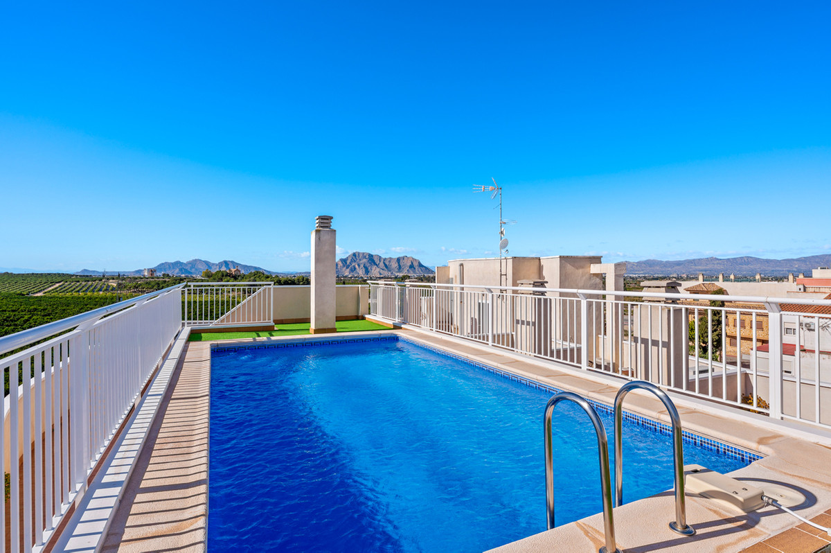 For sale - 2 Bedroom 1 Bathroom Apartment - Top Floor Apartment in Algorfa - Algorfa Centro  - Alicante