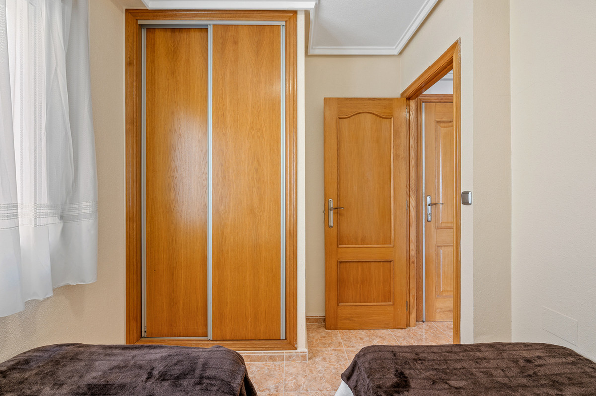 For sale - 2 Bedroom 1 Bathroom Apartment - Top Floor Apartment in Algorfa - Algorfa Centro  - Alicante