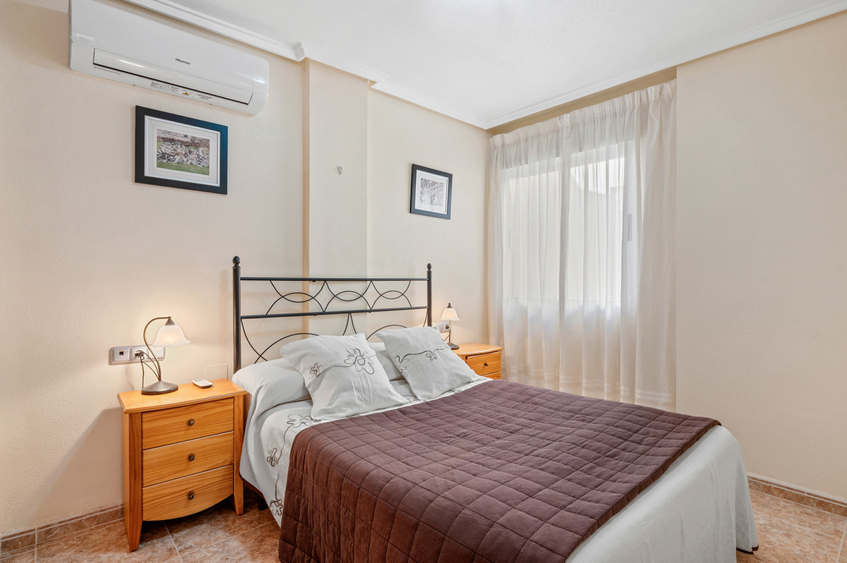 For sale - 2 Bedroom 1 Bathroom Apartment - Top Floor Apartment in Algorfa - Algorfa Centro  - Alicante