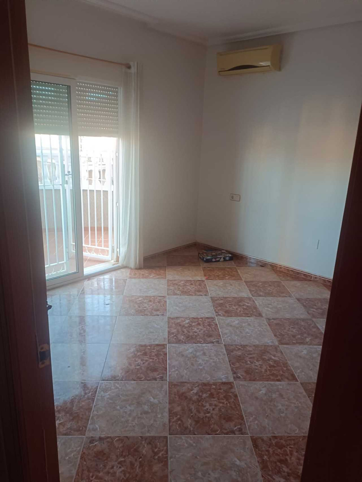 For sale - 4 Bedroom 2 Bathroom House - Detached Villa in Orihuela - Los Altos  - Alicante