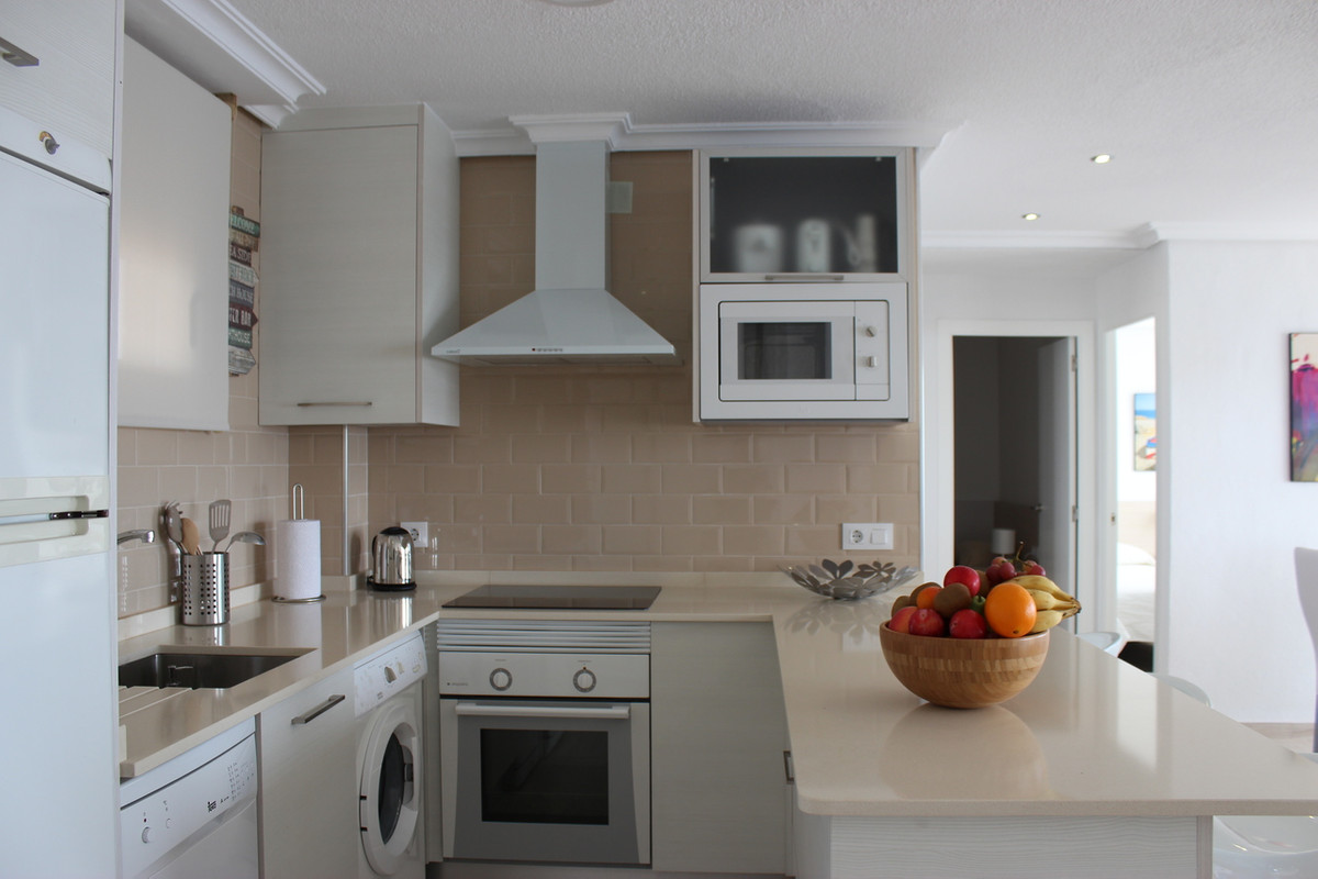 For sale - 3 Bedroom 2 Bathroom Apartment - Middle Floor Apartment in Orihuela - Mil Palmeras  - Alicante