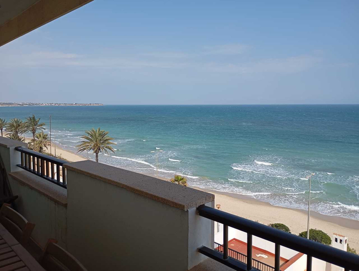 For sale - 3 Bedroom 2 Bathroom Apartment - Middle Floor Apartment in Orihuela - Mil Palmeras  - Alicante