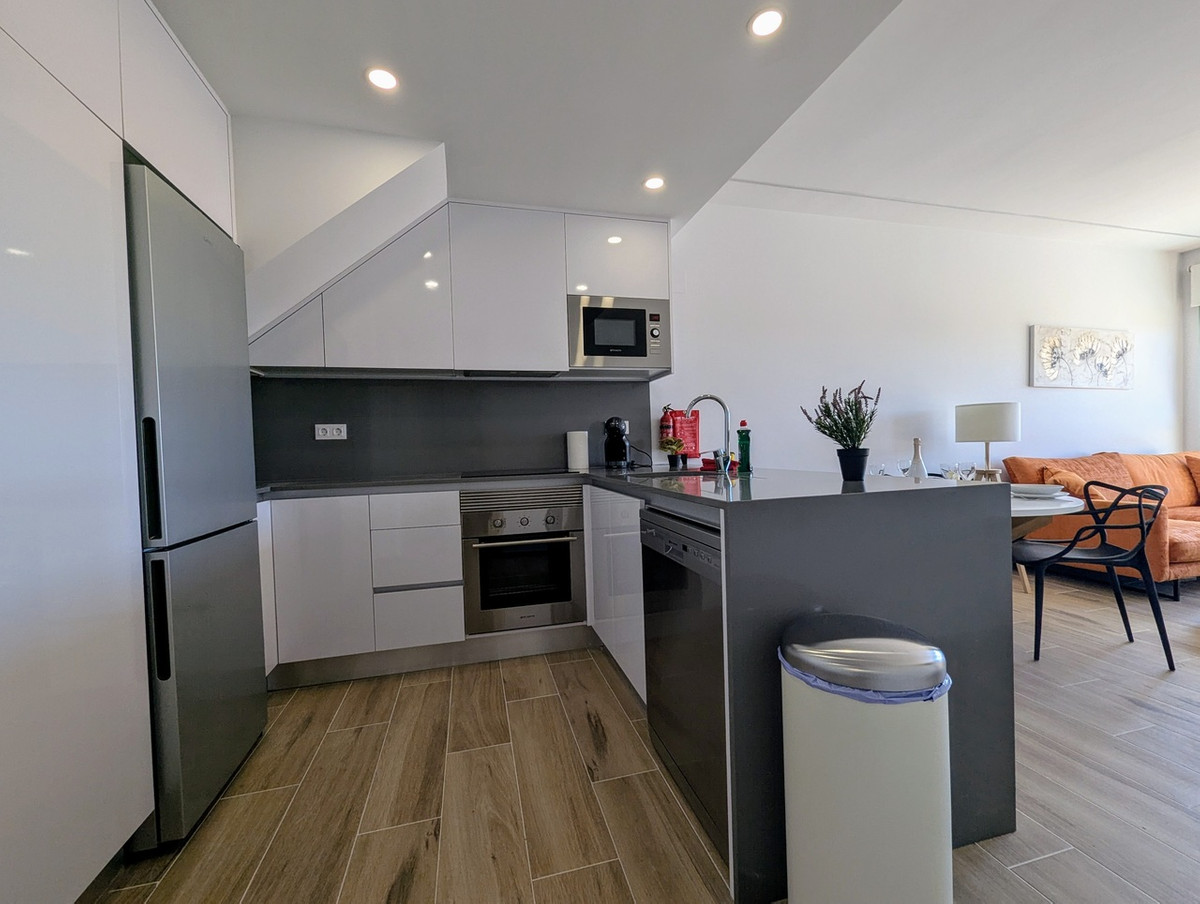 For sale - 2 Bedroom 2 Bathroom Penthouse in Villamartin - Villamartin  - Alicante