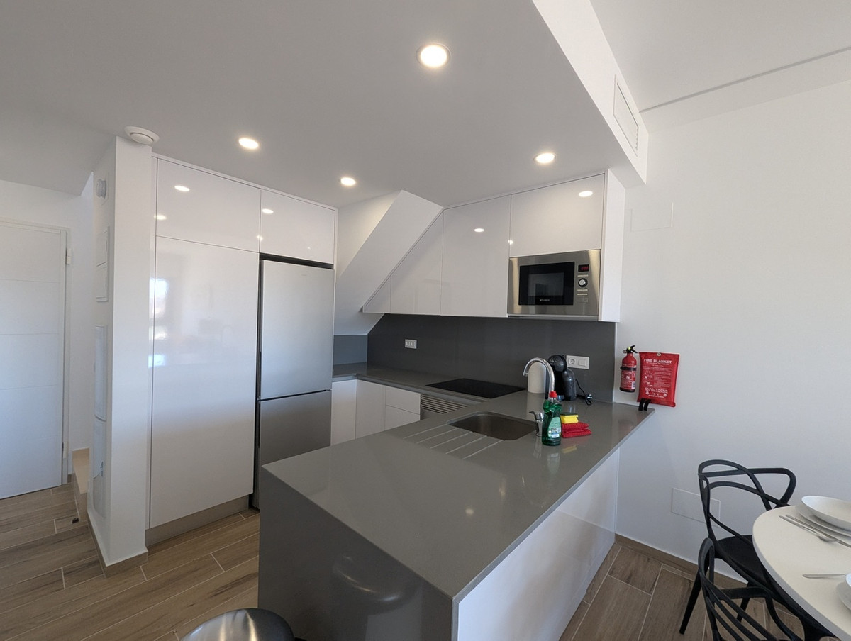 For sale - 2 Bedroom 2 Bathroom Penthouse in Villamartin - Villamartin  - Alicante