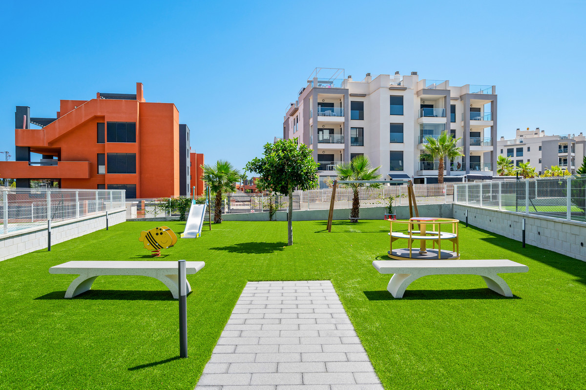 For sale - 2 Bedroom 2 Bathroom Apartment - Ground Floor Apartment in Orihuela - Villamartin  - Alicante