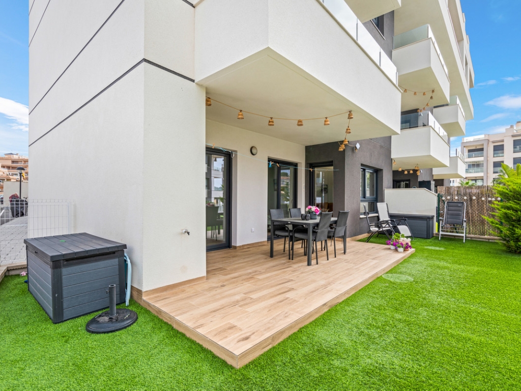 2 Bedroom 2 Bathroom Apartment - Ground Floor Apartment in Orihuela