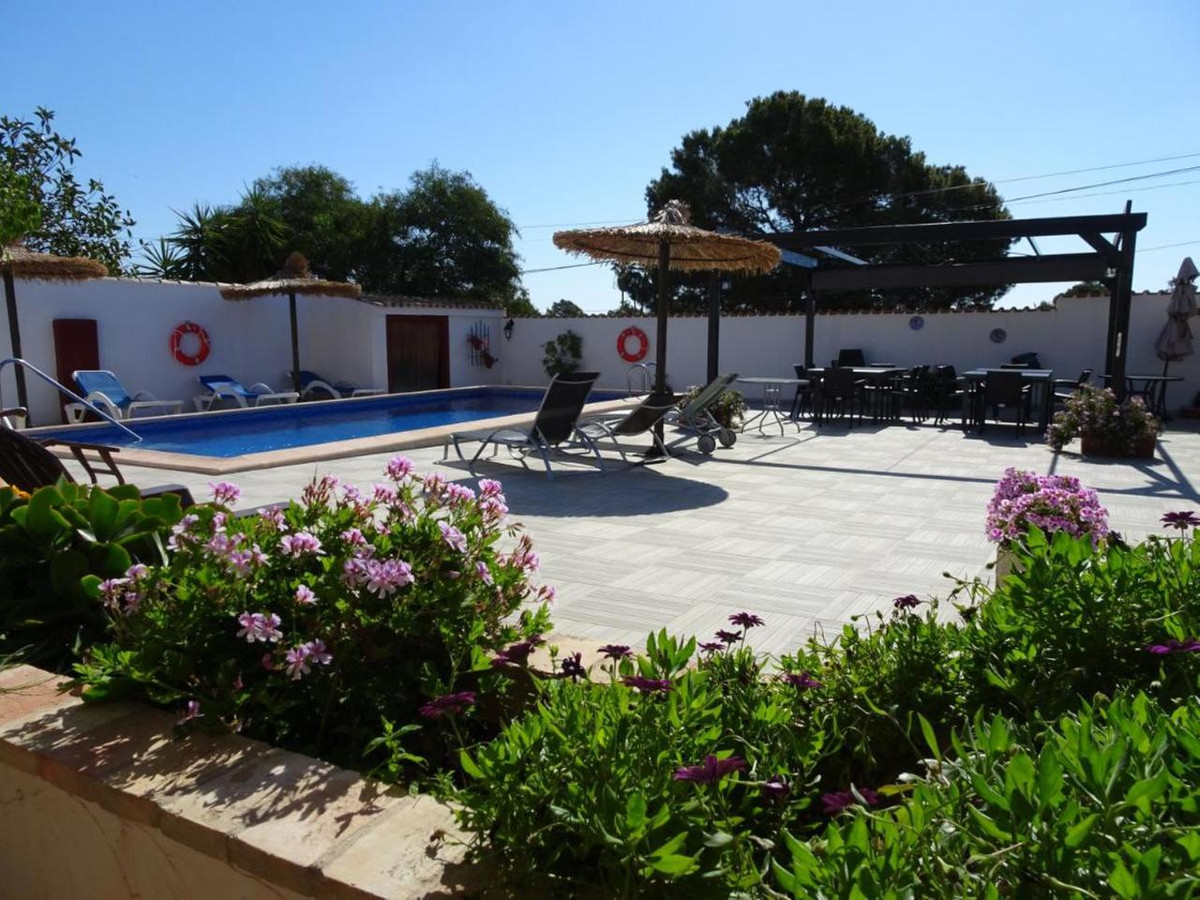 For sale - 9 Bedroom 7 Bathroom House - Detached Villa in Orihuela - Cabo Roig  - Alicante