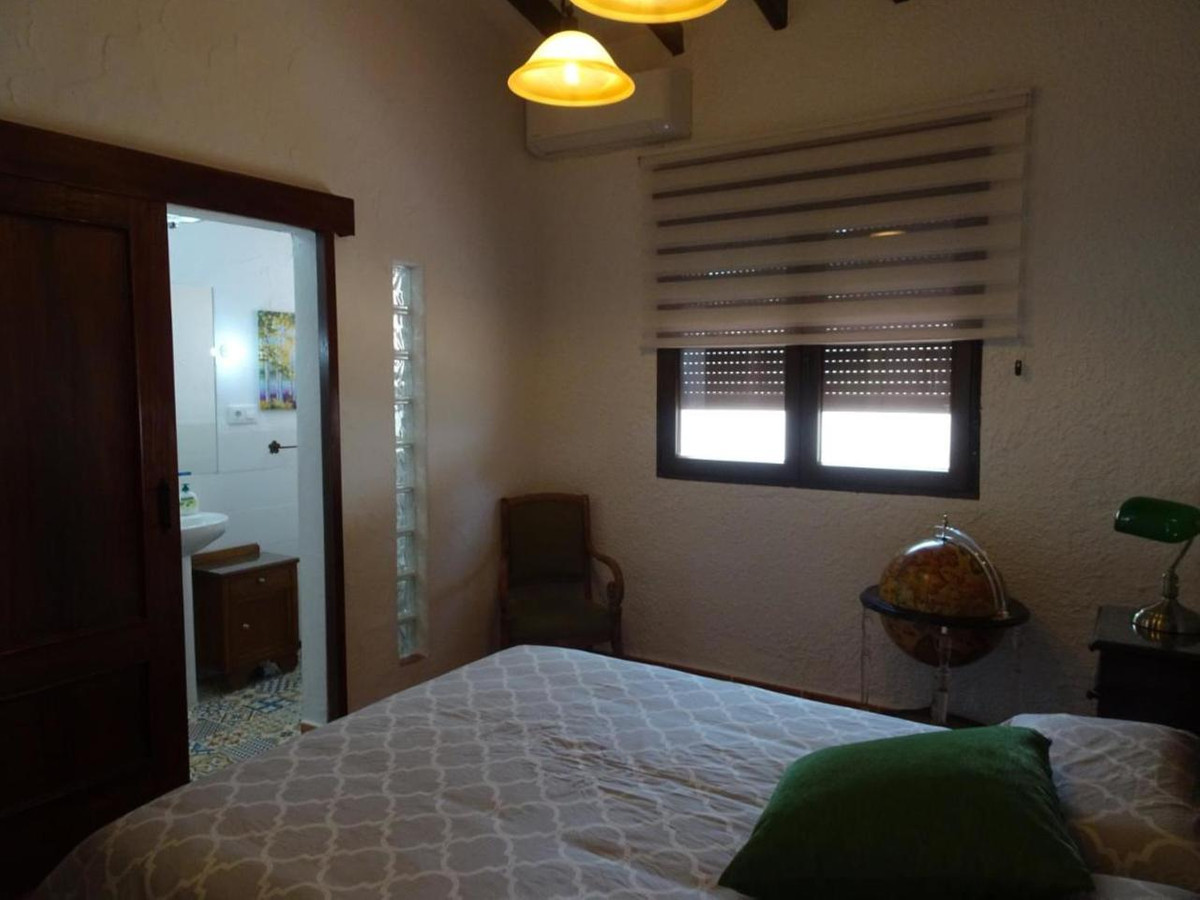 For sale - 9 Bedroom 7 Bathroom House - Detached Villa in Orihuela - Cabo Roig  - Alicante