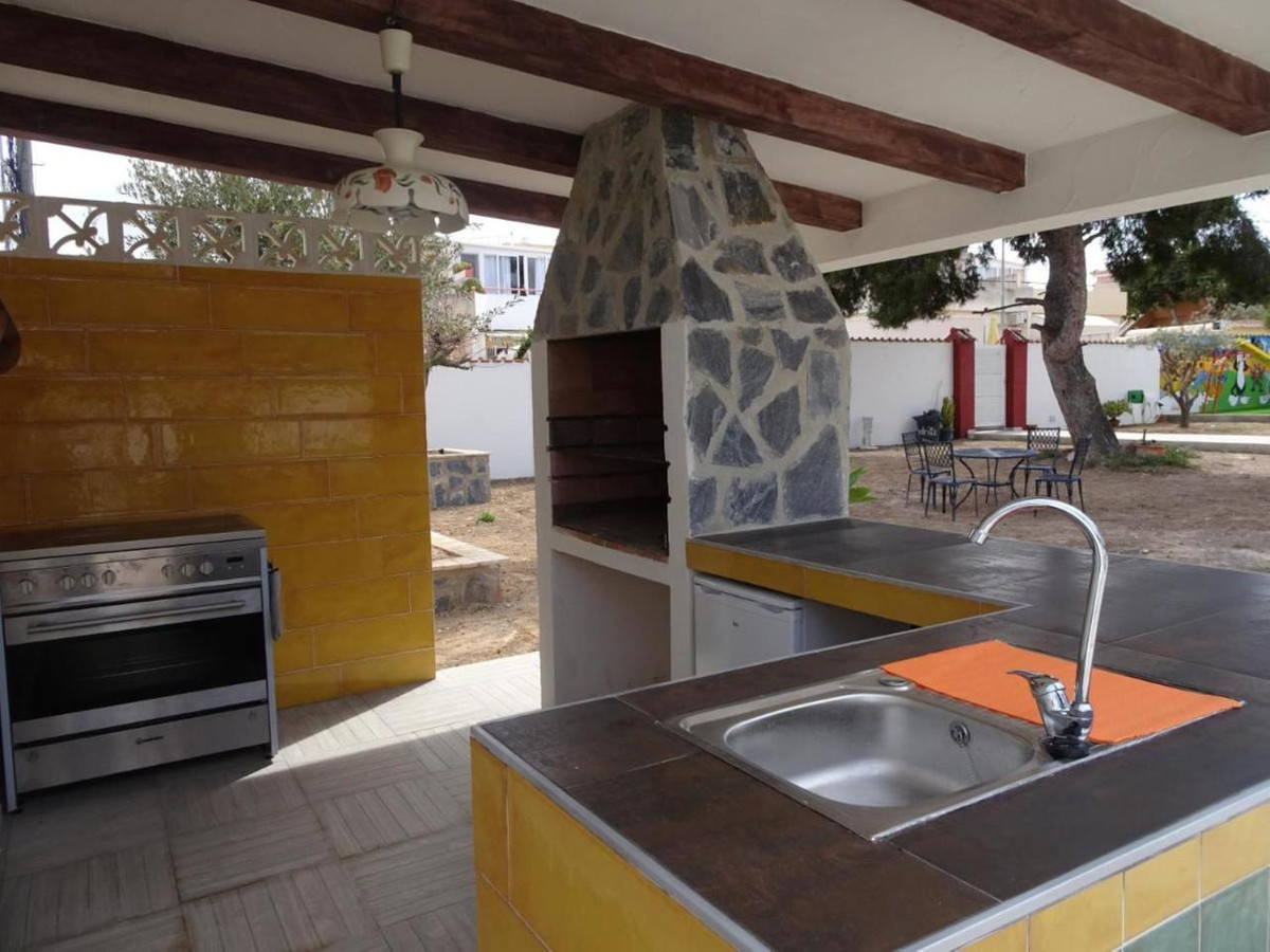 For sale - 9 Bedroom 7 Bathroom House - Detached Villa in Orihuela - Cabo Roig  - Alicante