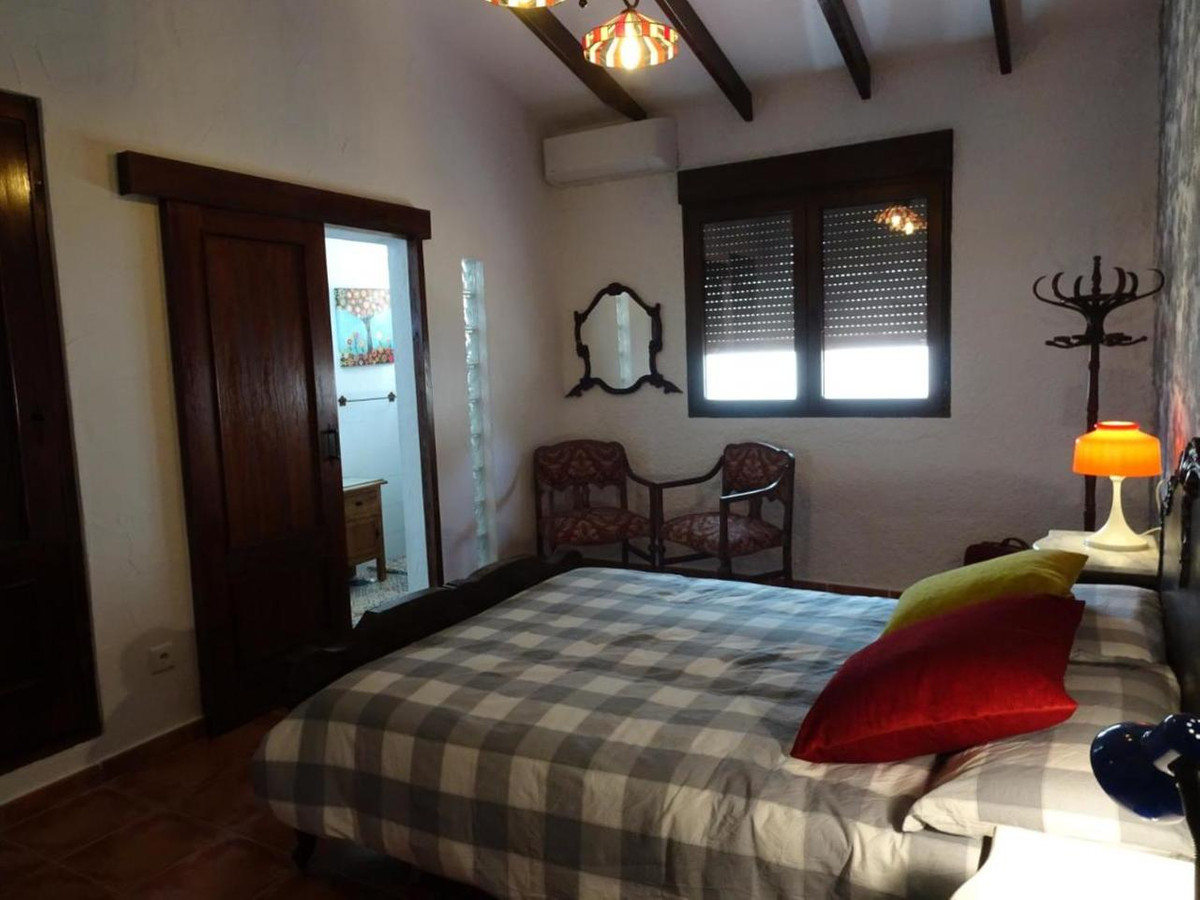 For sale - 9 Bedroom 7 Bathroom House - Detached Villa in Orihuela - Cabo Roig  - Alicante