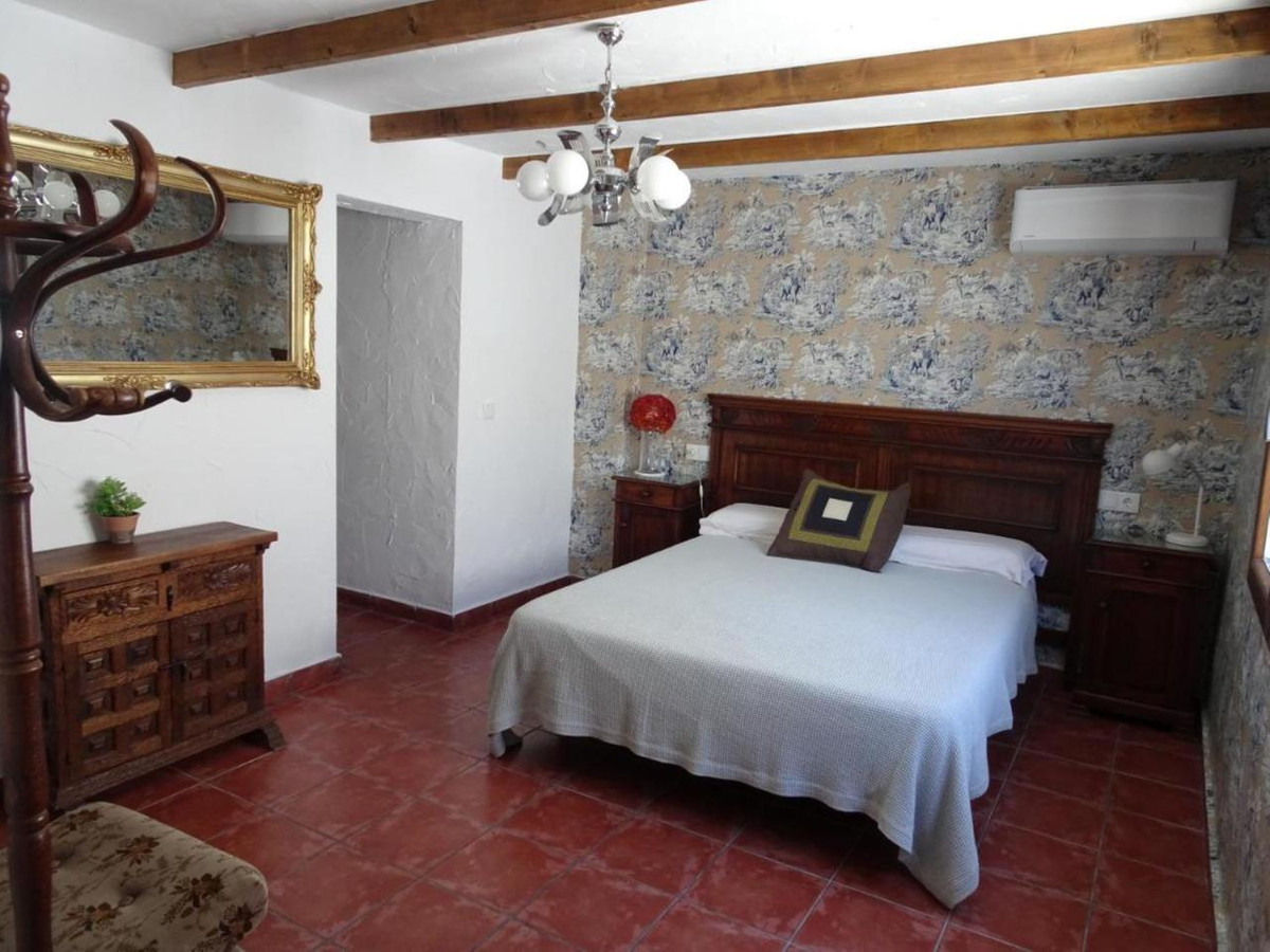 For sale - 9 Bedroom 7 Bathroom House - Detached Villa in Orihuela - Cabo Roig  - Alicante