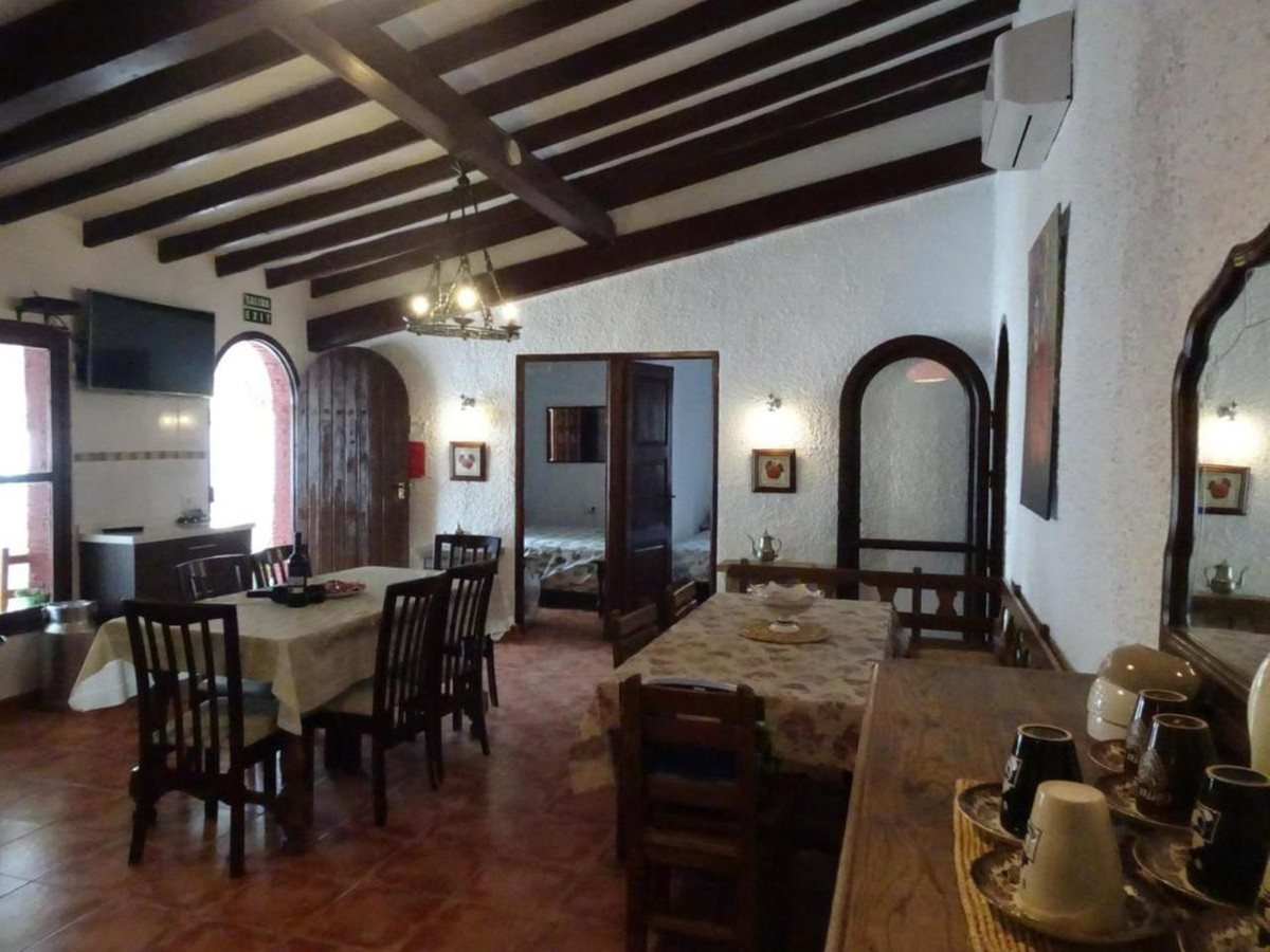 For sale - 9 Bedroom 7 Bathroom House - Detached Villa in Orihuela - Cabo Roig  - Alicante