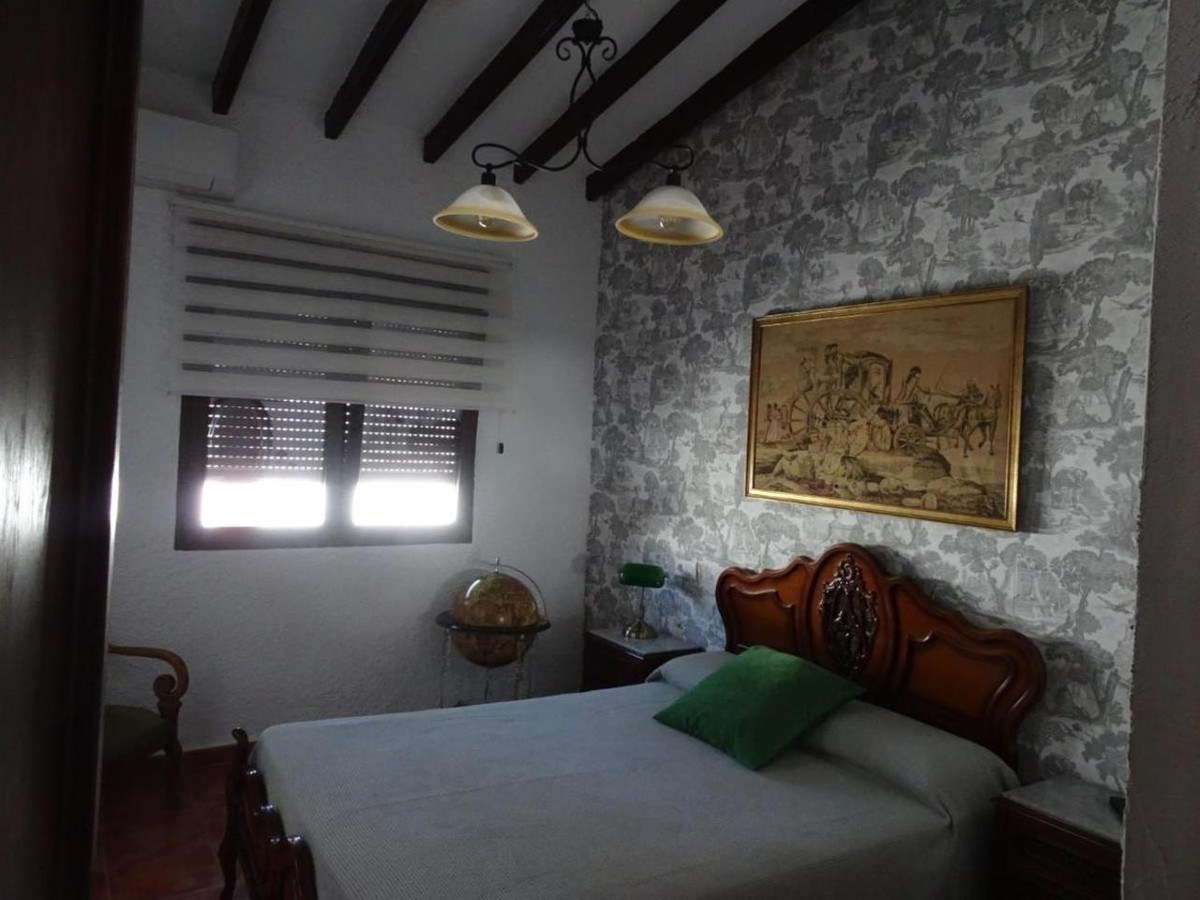 For sale - 9 Bedroom 7 Bathroom House - Detached Villa in Orihuela - Cabo Roig  - Alicante