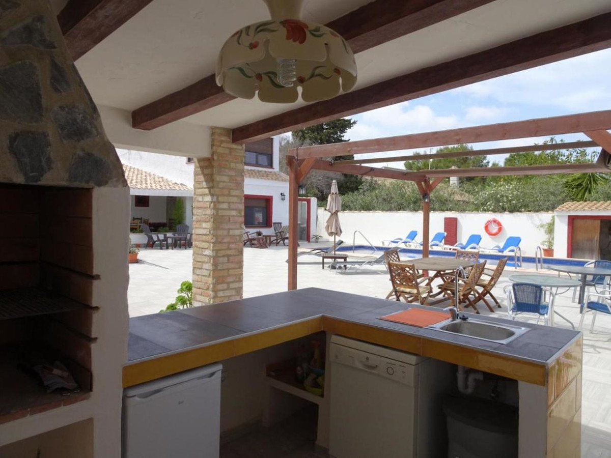 For sale - 9 Bedroom 7 Bathroom House - Detached Villa in Orihuela - Cabo Roig  - Alicante