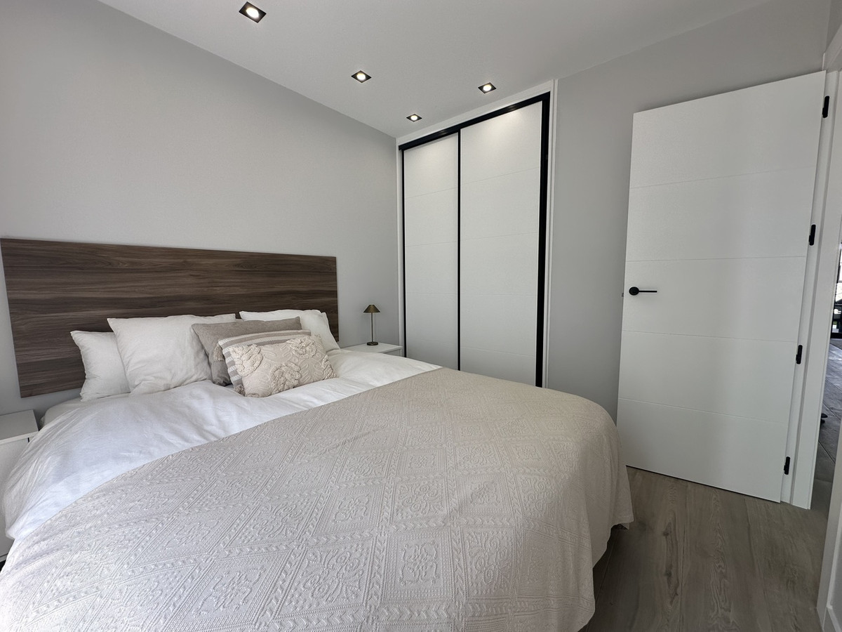 For sale - 3 Bedroom 2 Bathroom Apartment - Ground Floor Apartment in Orihuela - Punta Prima  - Alicante