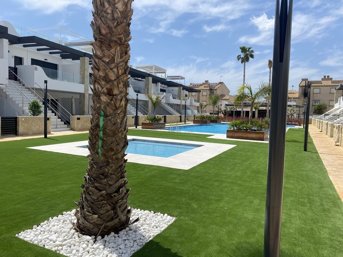 For sale - 3 Bedroom 2 Bathroom Apartment - Ground Floor Apartment in Orihuela - Punta Prima  - Alicante
