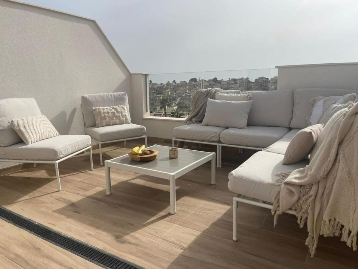 For sale - 2 Bedroom 2 Bathroom Apartment - Penthouse in Orihuela - Villamartin  - Alicante