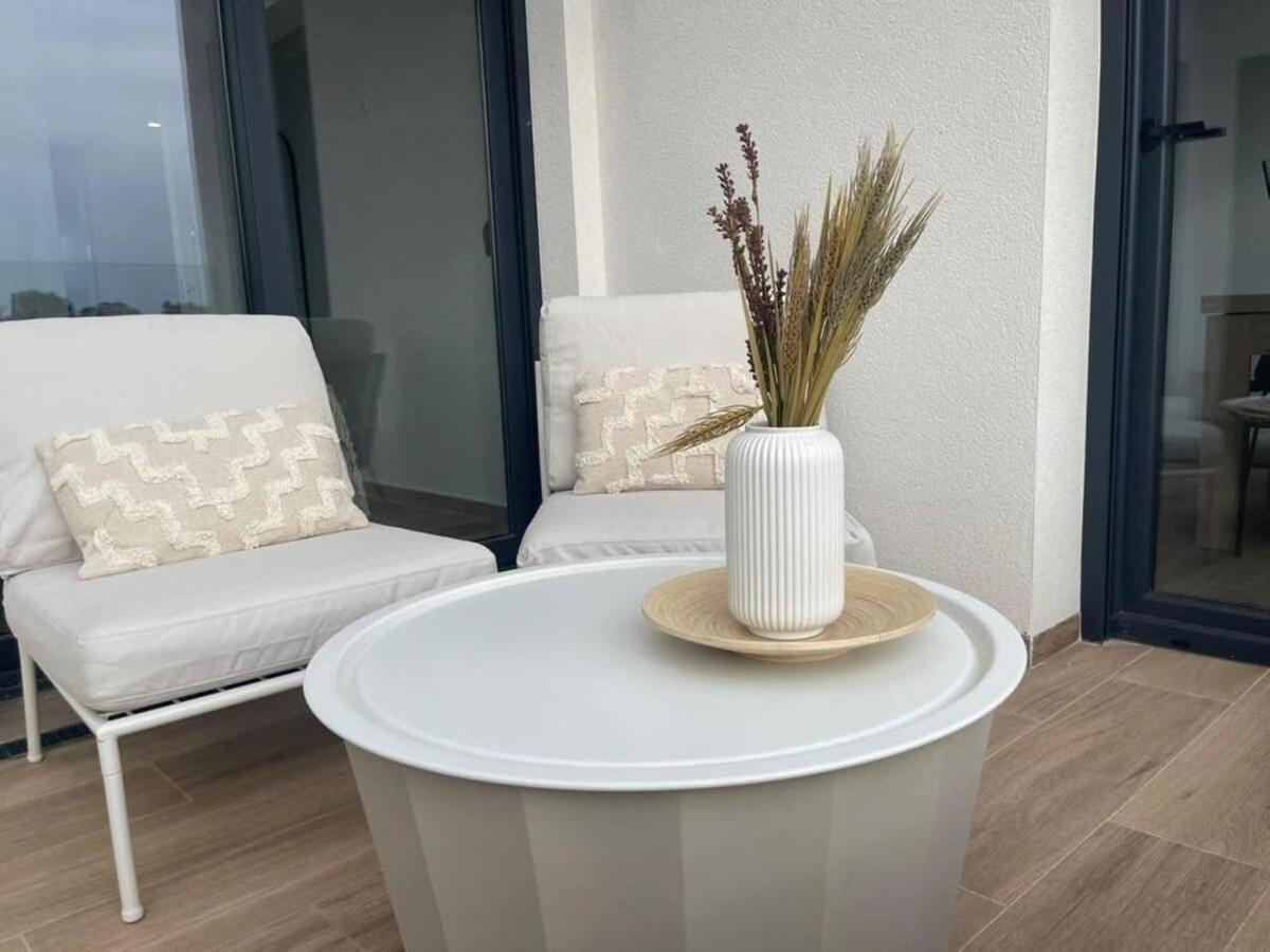 For sale - 2 Bedroom 2 Bathroom Apartment - Penthouse in Orihuela - Villamartin  - Alicante