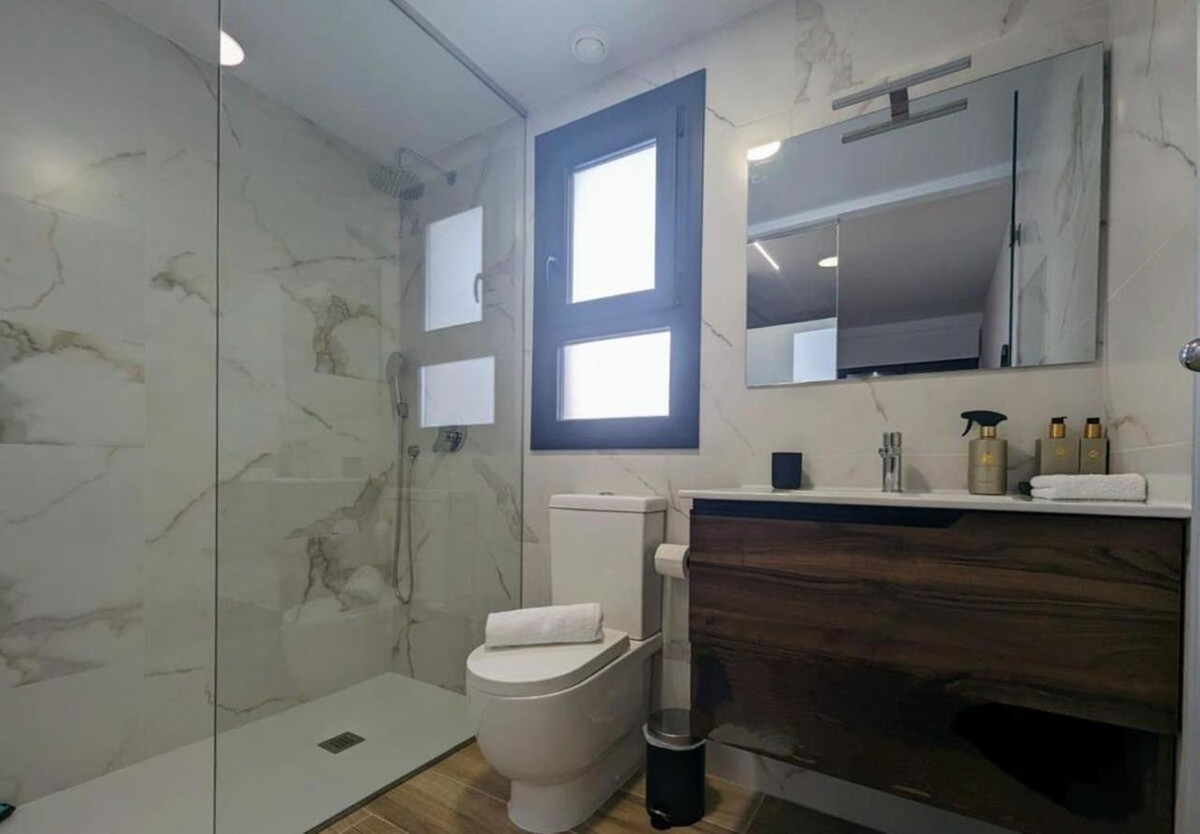For sale - 2 Bedroom 2 Bathroom Apartment - Penthouse in Orihuela - Villamartin  - Alicante