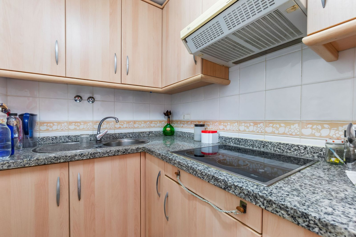 For sale - 3 Bedroom 2 Bathroom Apartment - Penthouse in Torrevieja - Torrevieja Centro  - Alicante