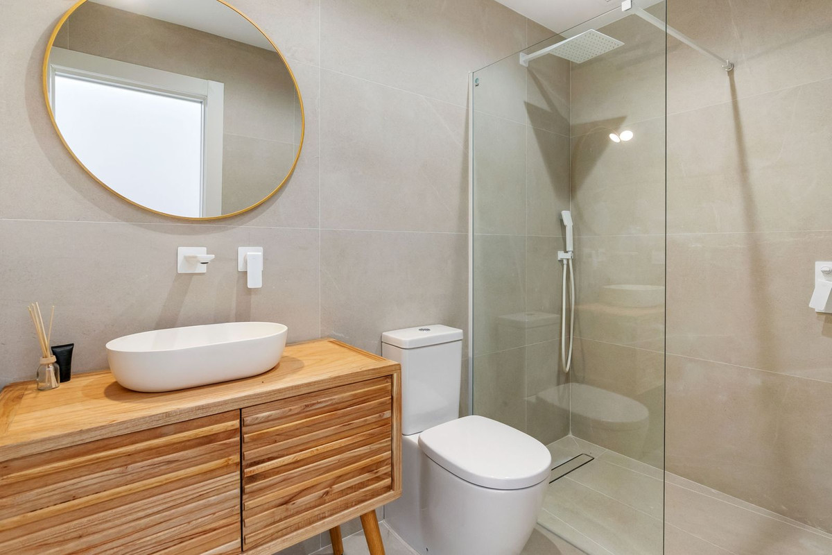 For sale - 3 Bedroom 2 Bathroom House - Detached Villa in Torrevieja - Torrevieja Centro  - Alicante