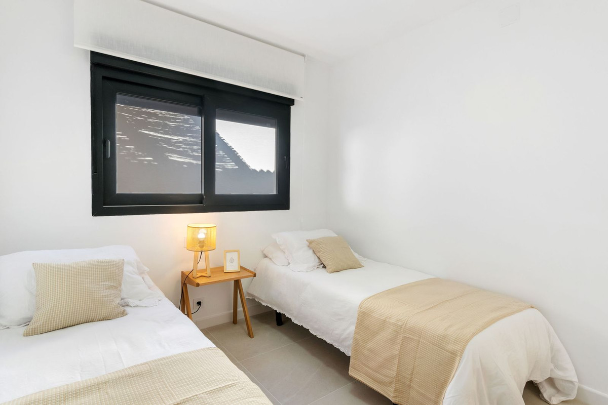 For sale - 3 Bedroom 2 Bathroom House - Detached Villa in Torrevieja - Torrevieja Centro  - Alicante