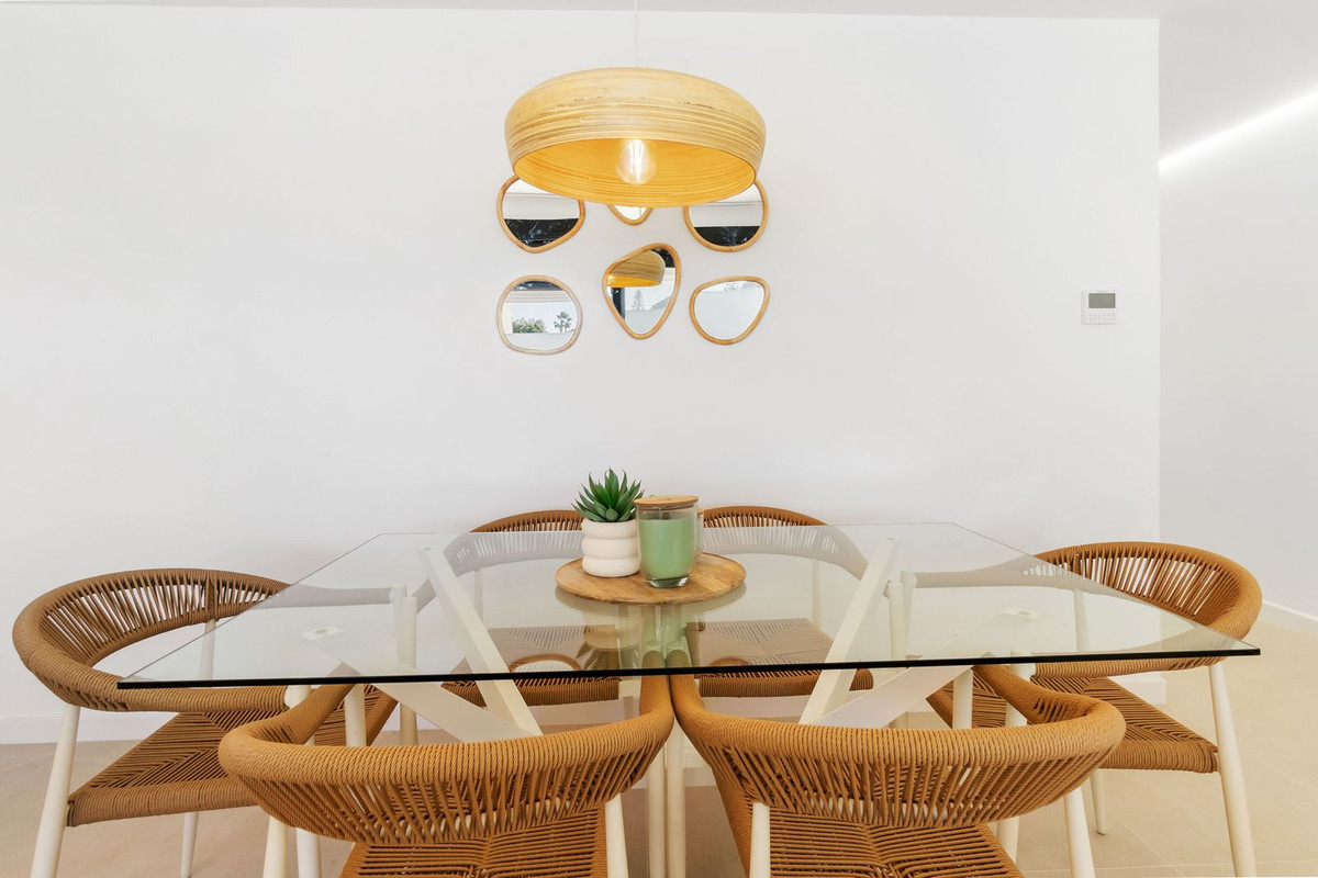 For sale - 3 Bedroom 2 Bathroom House - Detached Villa in Torrevieja - Torrevieja Centro  - Alicante