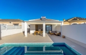 76-R4952011/76555, 3 Bedroom 2 Bathroom House - Detached Villa in Torrevieja