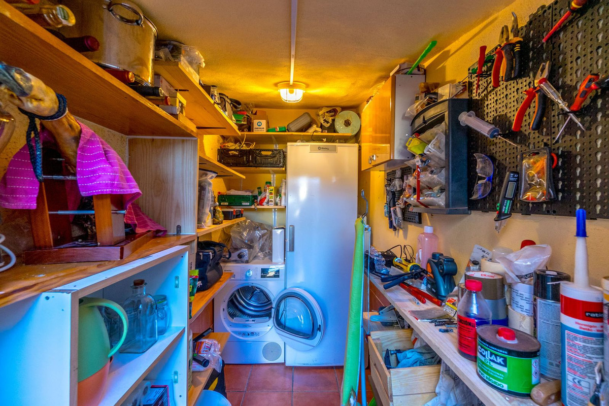 For sale - 3 Bedroom 2 Bathroom House - Townhouse in Torrevieja - Torrevieja Centro  - Alicante