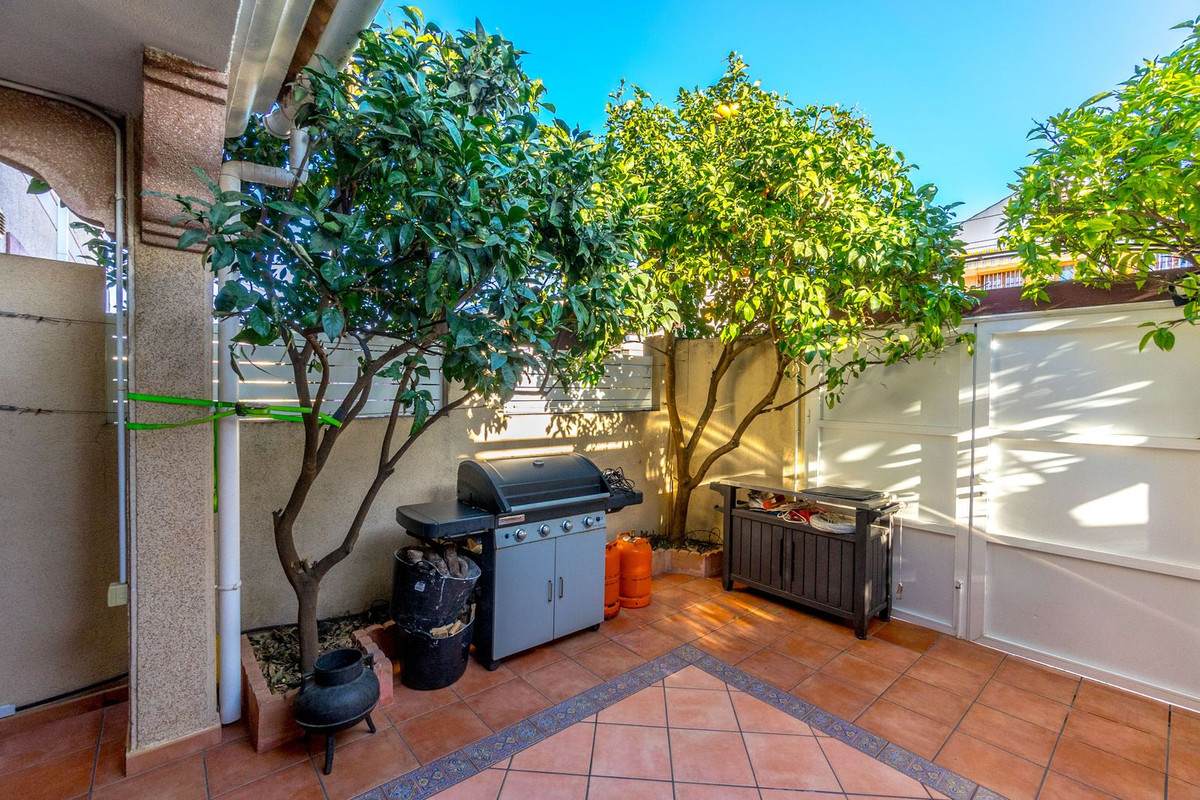 For sale - 3 Bedroom 2 Bathroom House - Townhouse in Torrevieja - Torrevieja Centro  - Alicante