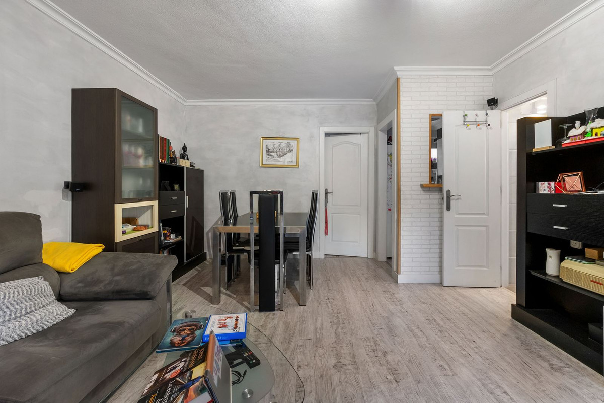 For sale - 3 Bedroom 2 Bathroom House - Townhouse in Torrevieja - Torrevieja Centro  - Alicante