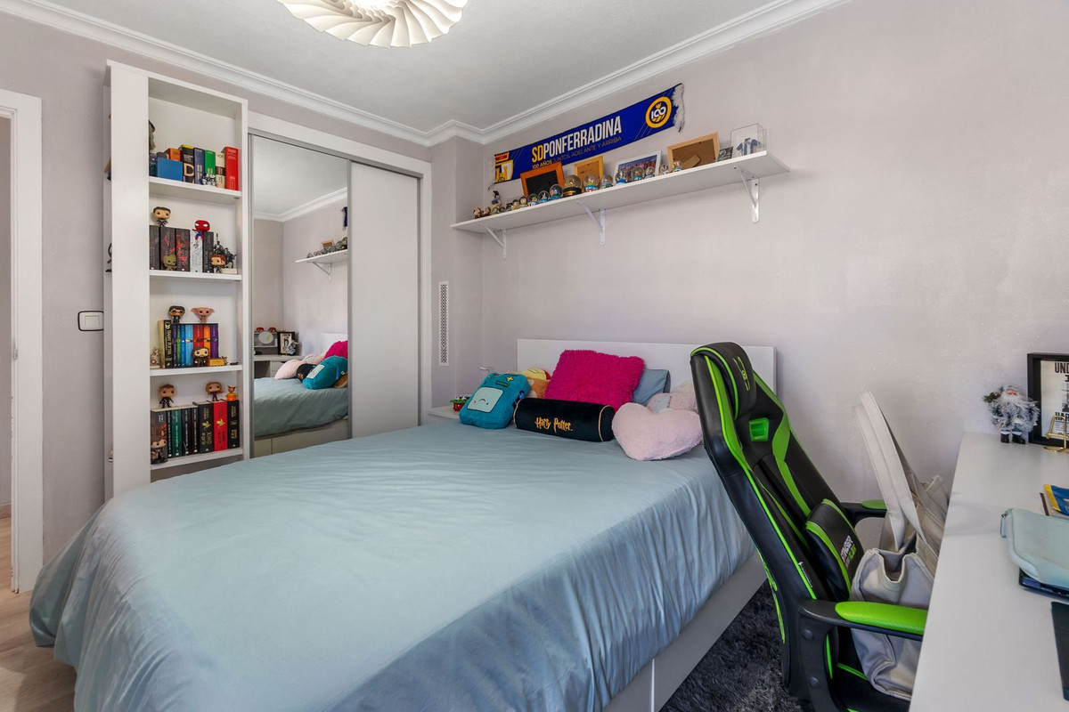 For sale - 3 Bedroom 2 Bathroom House - Townhouse in Torrevieja - Torrevieja Centro  - Alicante